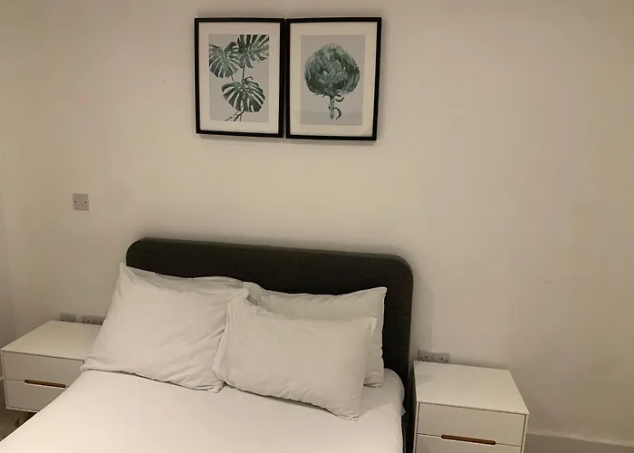 Lovely 1Bed Flat 10Mins To Canary Wharf & Parking