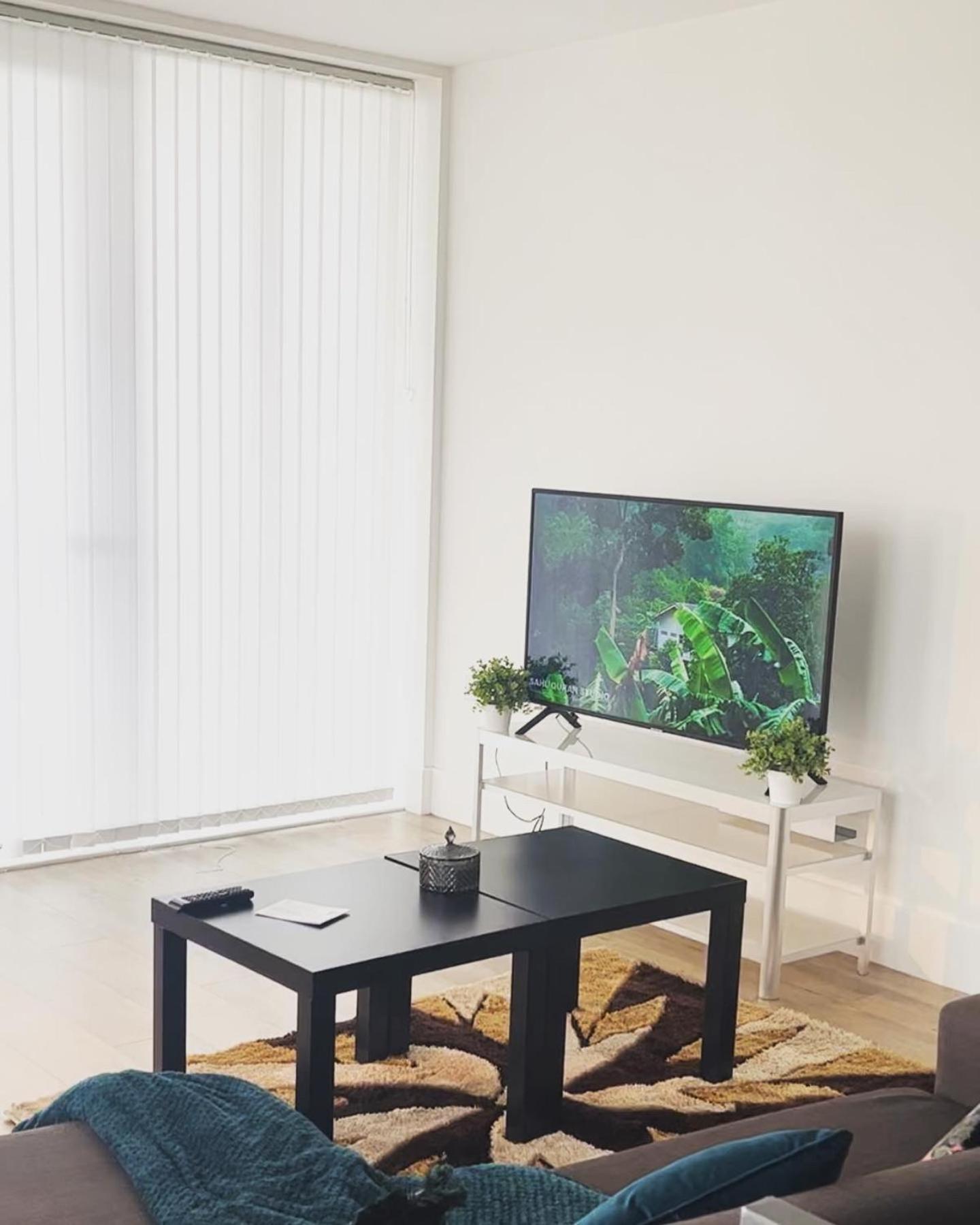 Lovely 1bed Flat 10mins To Canary Wharf & Parking * Londra